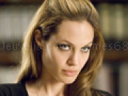 Play Angelina Jolie Peppy Puzzle