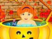 Play Halloween Baby Bathing