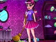 Play Draculaura Room Cleaning