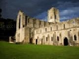 Play jigsaw: fountains abbey