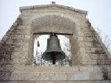 Play jigsaw: church bell