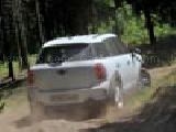 Play Dusty white car