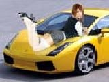 Play Yellow car and beauty