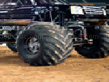 Play Escalade monster truck 2010