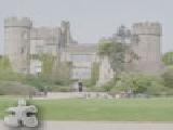 Play Irish castle jigsaw