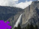 Play Yosemite falls jigsaw