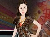 Play Sandra mccoy dress up game