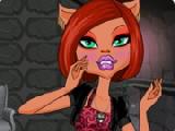 Play Clawdeen's howltastic makeover