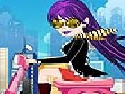 Play Motorcycle girl dressup