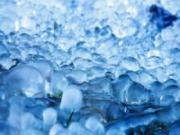 Play Frozen droplet slider
