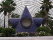 Play Jigsaw: public garden sculpture
