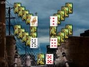 Play Dark streets solitaire
