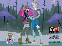 Play Lagoona and gil dress up
