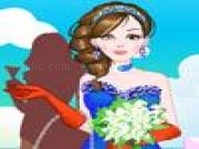 Play Women applying make up