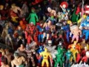 Play Action figure slider