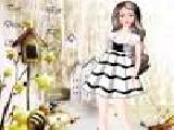 Play Esra dressup