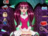 Play Draculaura makeover
