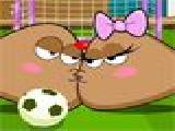 Play Pou kissing