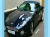 Play Aston martin jigsaw
