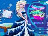 Play Elsa closet cleaning