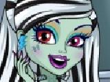 Play Frankie stein s clawesome makeover