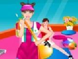 Play Cute doll at the gym