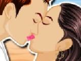 Play First valentine kissing