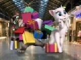Play Talking cat tom and angela on shopping