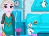 Play Baby elsa: cleaning the room
