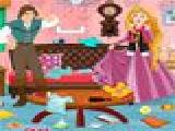 Play Rapunzel and flynn winter clean up