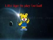 Play Little tiger to play football