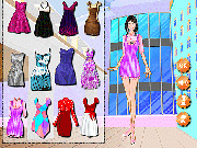 Play Lovely Selena Dressup