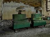 Play Old creepy mental hospital escape