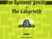 Play The squirrel familly on the labyrinth