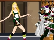 Play Walking girl dress up