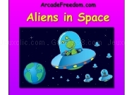 Play Aliens in space