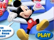 Play Mickeys cookie grab