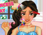 Play Latina princess spa day