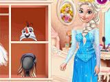 Play Trick or treating with the princesses